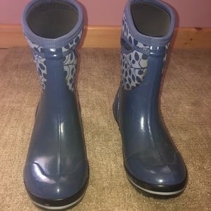 Women’s Blue Bogs